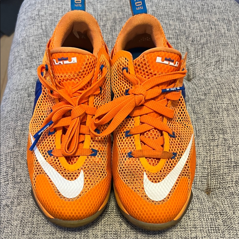 Nike LeBron 12 LowGS “total orange/blue lagoon” size 4.5Y